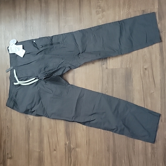Vuori Other - NWT Men's Vuori  "Ripstop Climber Pant". Color's Charcoal & in various s…